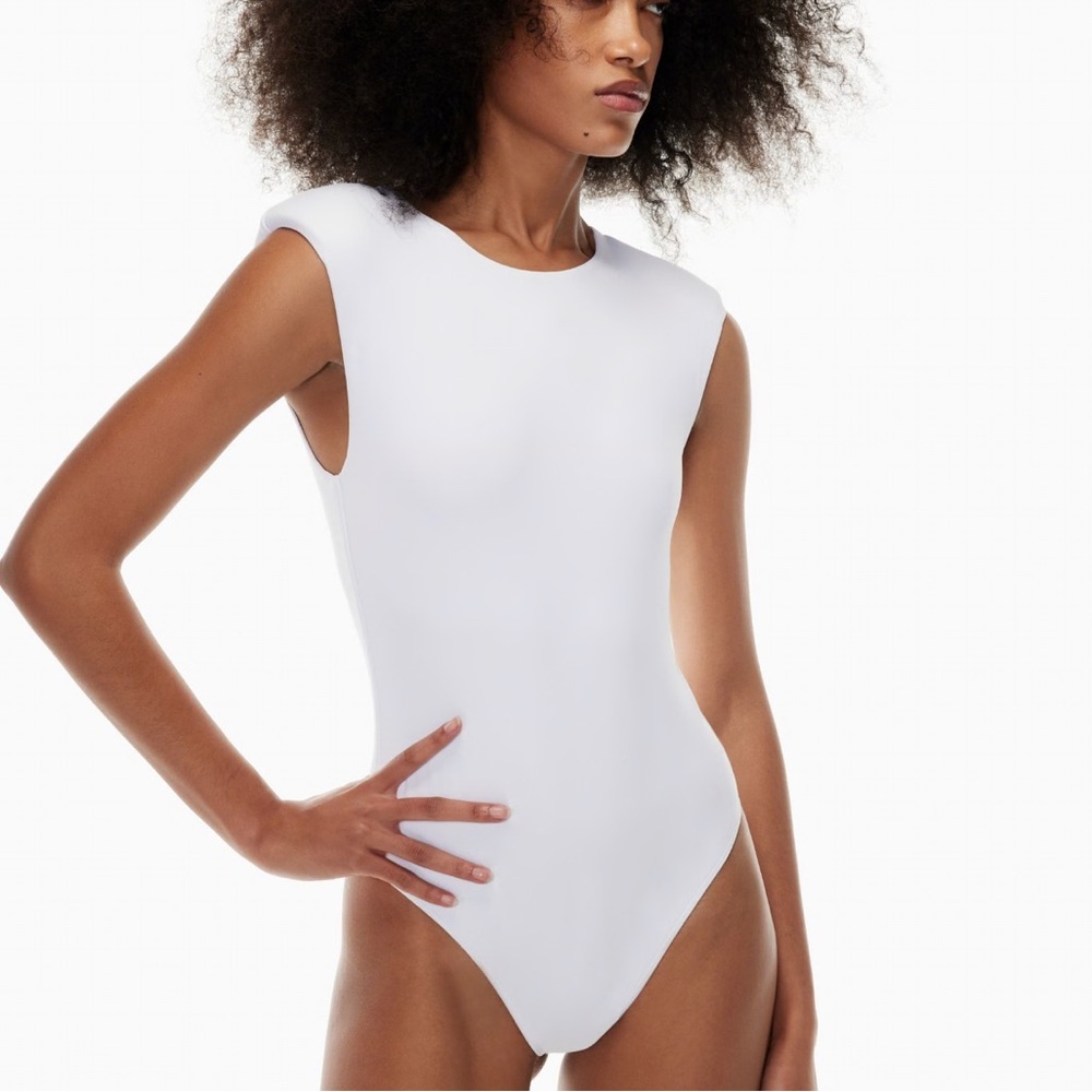 Aritzia Contour Shoulder Pad Bodysuit